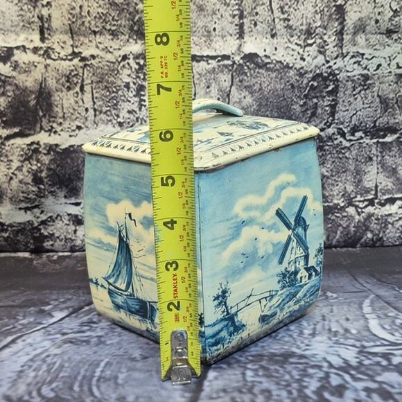 Vintage Western Germany Dutch Zaadam Holland Windmill Boats Biscuit Cookie Tin - Picture 4 of 5